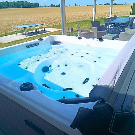 Chambre D'Hotes Le Domaine Des Hirondelles Champcenest ภายนอก รูปภาพ