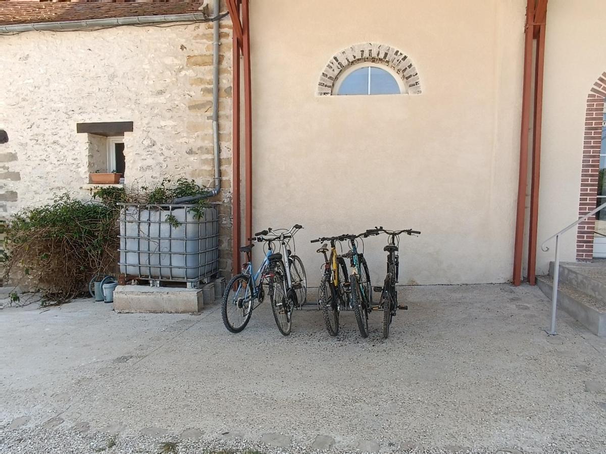 Chambre D'Hotes Le Domaine Des Hirondelles Champcenest ภายนอก รูปภาพ